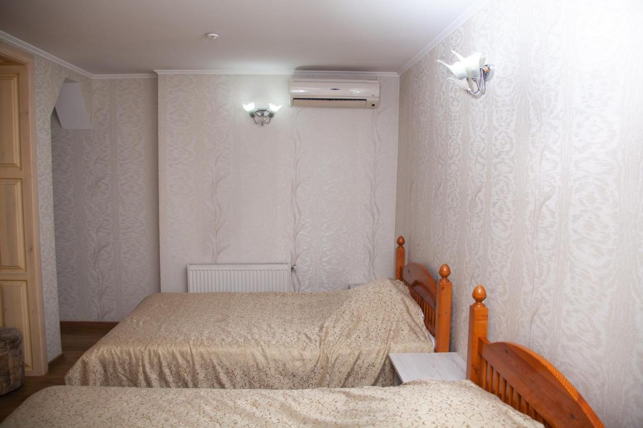 Hotel Piligrim 2 Mykolaïv Esterno foto